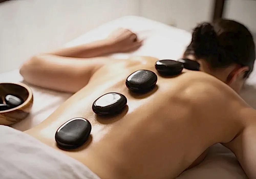 Volkanik Sıcak Taş Masajı